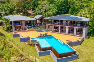 Barong Luxury Estate overlooking Cairns Unrivalled privacy and location