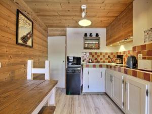 Charmant 2 pièces central avec balcon, pour 4 personnes - FR-1-455-288