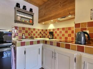 Charmant 2 pièces central avec balcon, pour 4 personnes - FR-1-455-288