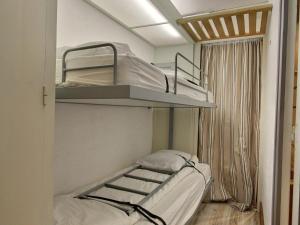 Charmant 2 pièces central avec balcon, pour 4 personnes - FR-1-455-288