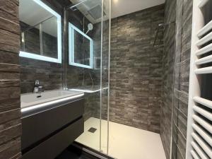 Appartement rénové 4 pers, au pied des pistes Val-dIsère - FR-1-862-37