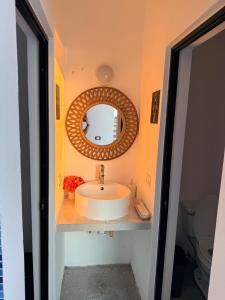 Modern apartment with pool and 24 7 security