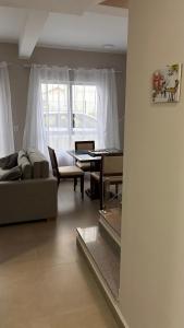 Sobrado com Arcondicionado e Wi-Fi Grátis em Coroados Guaratuba