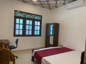 Blue Wave Madiha guest house