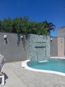 Casa Climatizada, Piscina com Hidro, em Pontal do Sul, Proximo as Marinas