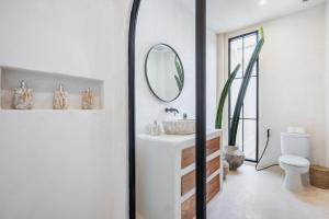 Luxury 6BR Villa with private pool