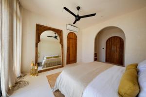 Luxury 6BR Villa with private pool