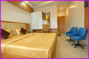 Hotel Kalrixa Gajanan Palace Inn Near Jagannath Temple # Rooftop Sea View# Restaurant, Lift and Parking Facilities, Best Premium Hotel