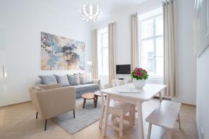 One-Bedroom Apartment No.10 room in HeyMi Apartments in City Center