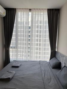 Thonglor Ekkamai 10 mins Sky Pool 1BR