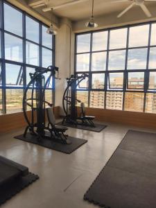 Midpoint Residences 1BR with Gym near IT Oakridge and Astra
