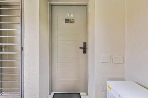 Zalari Loft B, Nature-Inspired 2 Bed Loft, Paulshof, Sandton