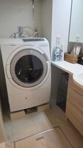 Cozy Nest Nakano 2 stops 5 min to Ikebukuro 7 stops to Shinjuku 15 min new 1LDK