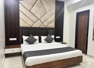 Phoenix Wedding & HomeStay