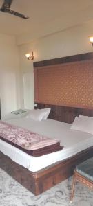 Hotel Malhotra palace