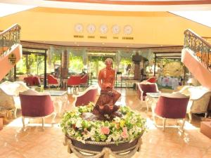 Queen Margarette Hotel