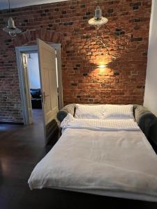 Klimatyczny apartament na 6 osób 1 sypialnia, 2 pokoje, 2 toalety, światłowód, Stare Miasto Toruń