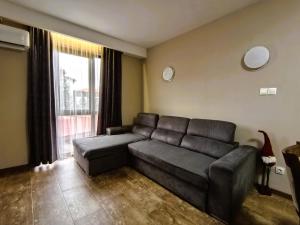 Cozy 1BR Mountain View Suite for 4 Guests