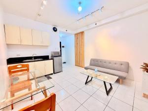 Malate Bayview Mansion City View and Seaview