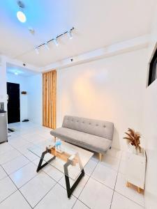 Malate Bayview Mansion City View and Seaview