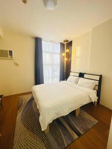 Malate Bayview Mansion City View and Seaview