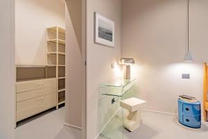 All ombra del Vaticano