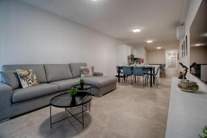 New 3 Bedroom Family Apartment with Terrace