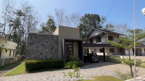 ETSA Pepper Paradise, Luxury Pool Villa for 30 Guests in Thodupuzha