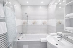 Comfort 66 Large Family City Home