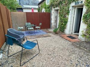 Layon cottage with shared pool