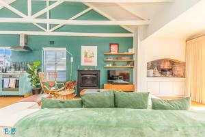 Cosy Cottage Onrus - With Pool