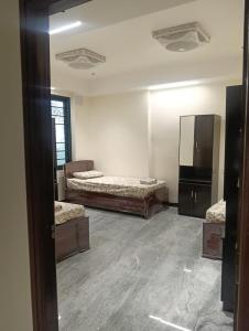 Diamond Ridge Living 1RK G-02
