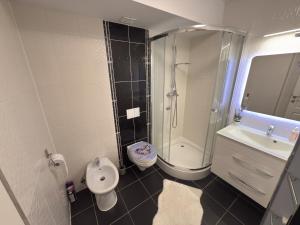 Airport Residence Luxury Apartment