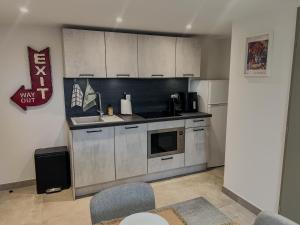 Factory duplex Aigues-Mortes moderne & chaleureux