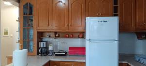 Tria Liodendra Corfu-Sun