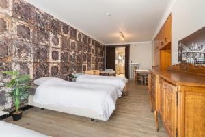 BnB Izegem Villa Vergezicht 5 slaapkamers en 2 badkamers, 12 personen