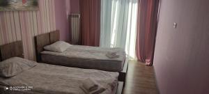 Golden Apartment In City Center