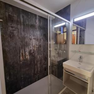 Apartment Mountain Escape