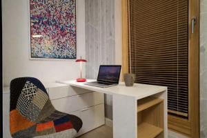 InPoint Krakow Suites - Steps from Main Station&Old Town Self Check-in