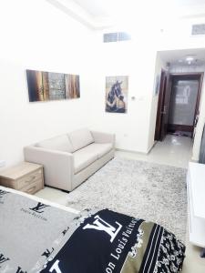 studio in centre of ajman in pearl towers