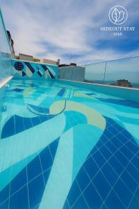 Studio Centro Rio de Janeiro - SELF CHECK IN de 14 h as 00 h - Portaria 24 horas - Rooftop com Piscina e Vista Panorâmica