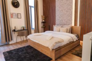 Lovely Private Rooms in 5BR shared Apartment in the Heart of Ghent for Groups