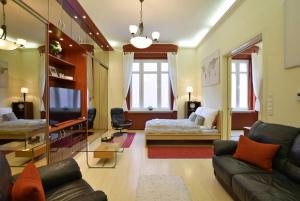 Downtown Budapest Apartment Near Synagogue
