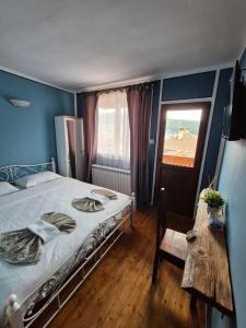 Old House - Стара Къща