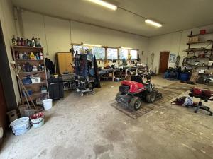 Maalaistalo, pienessä kylässä, Vakkilassa