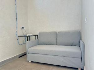 Lovely studio 4th floor No Elevator