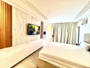 Lovely studio 4th floor No Elevator