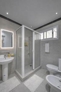 Blue Wave Appartement - Beachfront Balcony