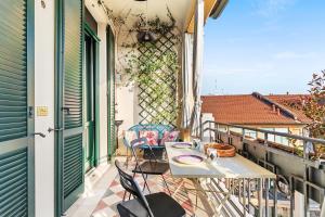 Artistic apartment in the heart of Milan