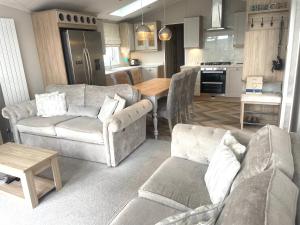 Rockley Park, Stunning Sea View, Close to Beach